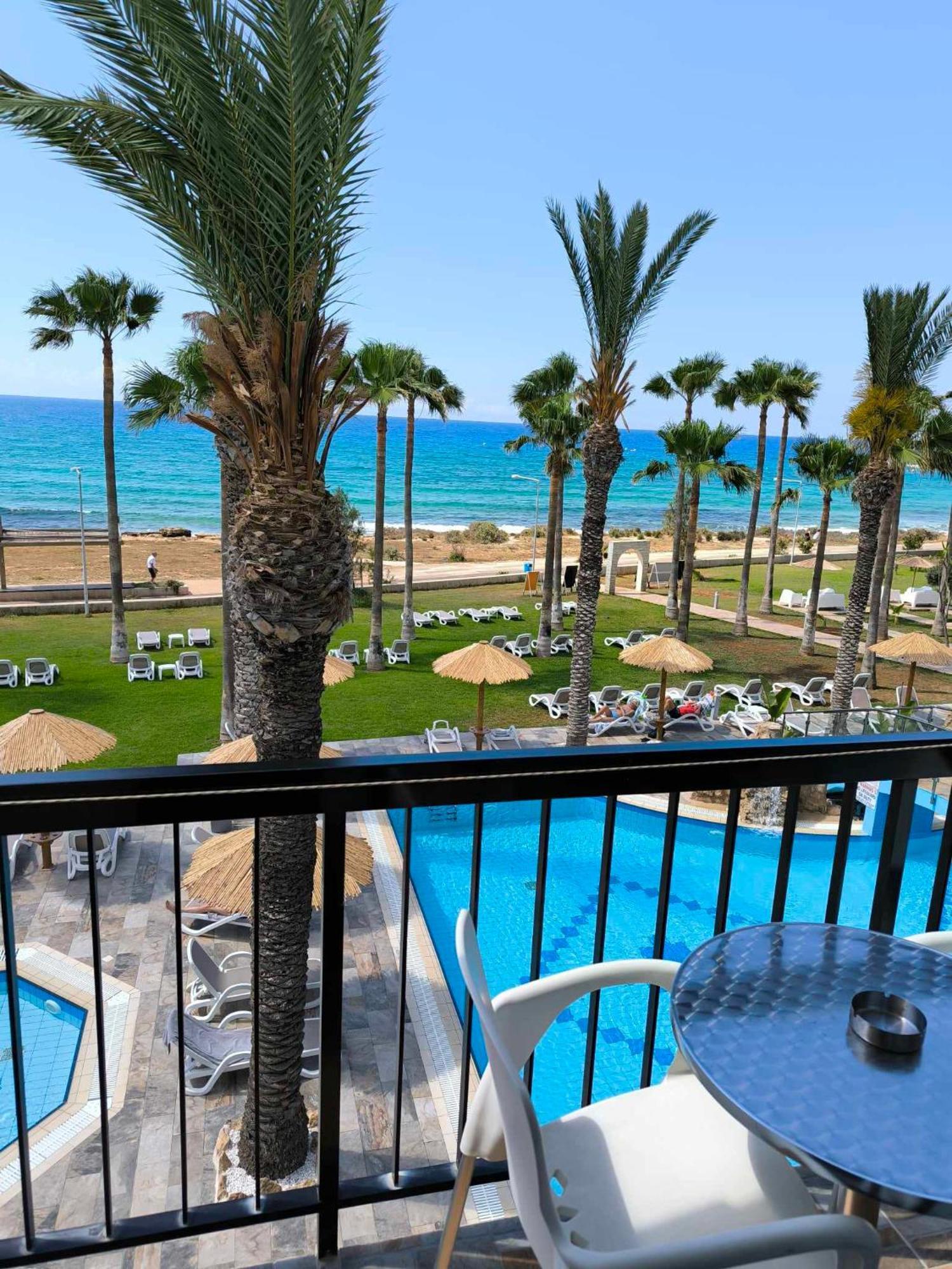 Simos Magic Beach Hotel Apts Aya Napa Dış mekan fotoğraf